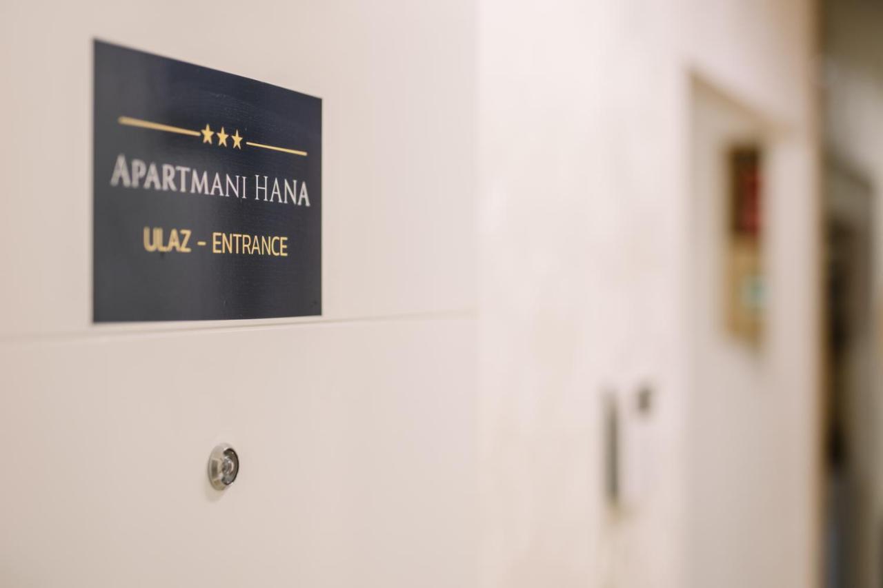 Apartments Hana City Center リヴノ エクステリア 写真