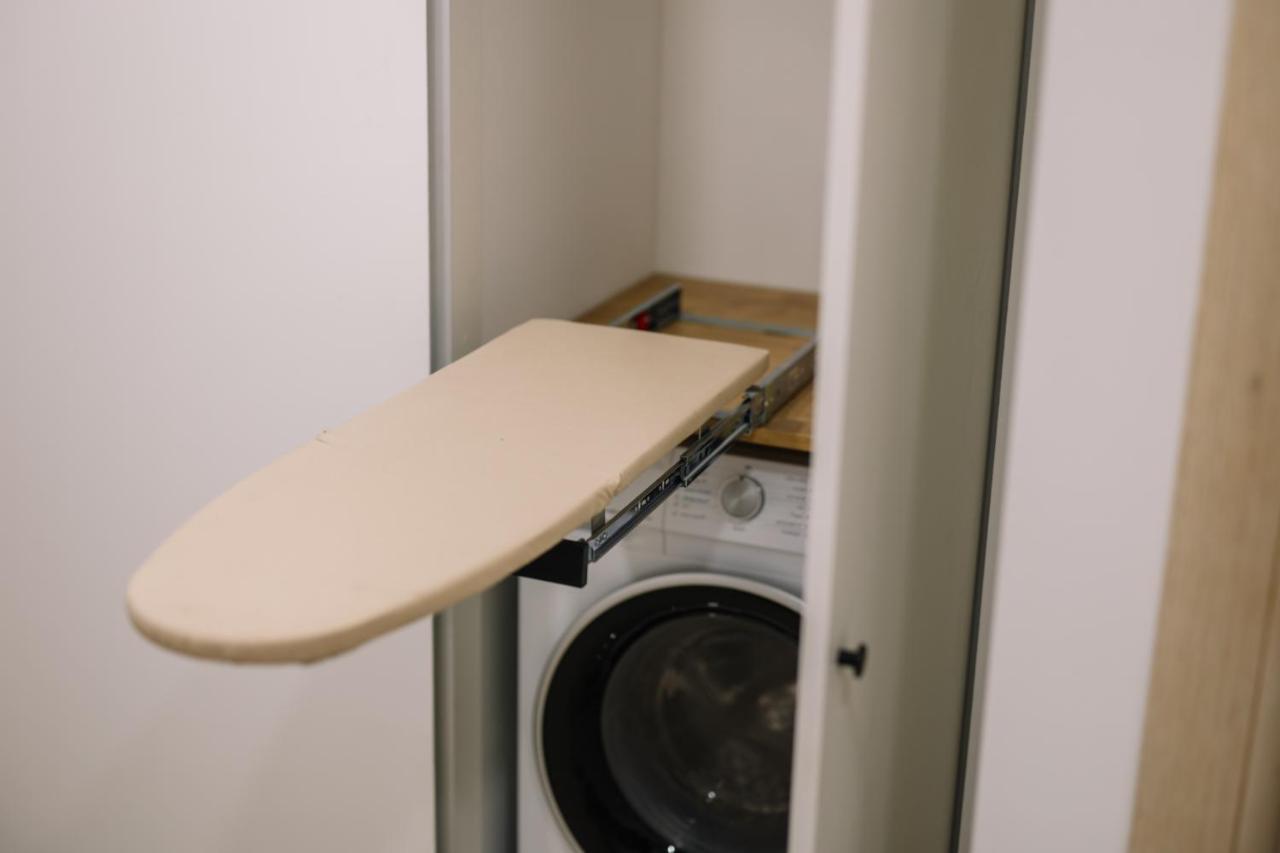Apartments Hana City Center リヴノ エクステリア 写真