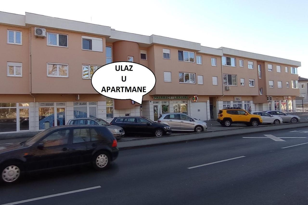 Apartments Hana City Center リヴノ エクステリア 写真